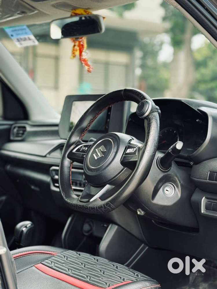 Maruti Suzuki New-gen Swift Vxi, 2025, Petrol