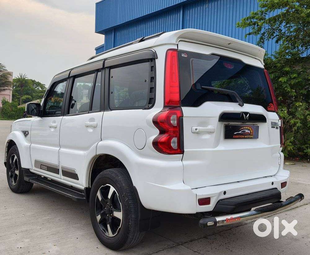 Mahindra Scorpio Classic 2.2 S 11 Mt 7 Str, 2024, Diesel