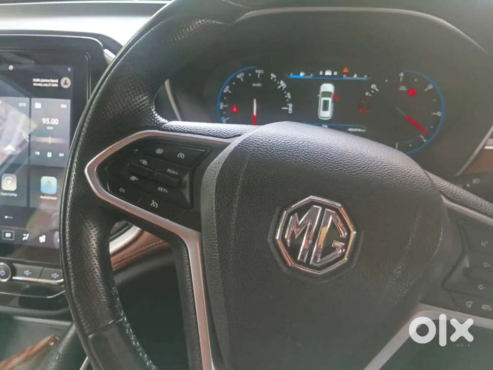 Mg Hector Plus 2022 Petrol 40000 Km Driven