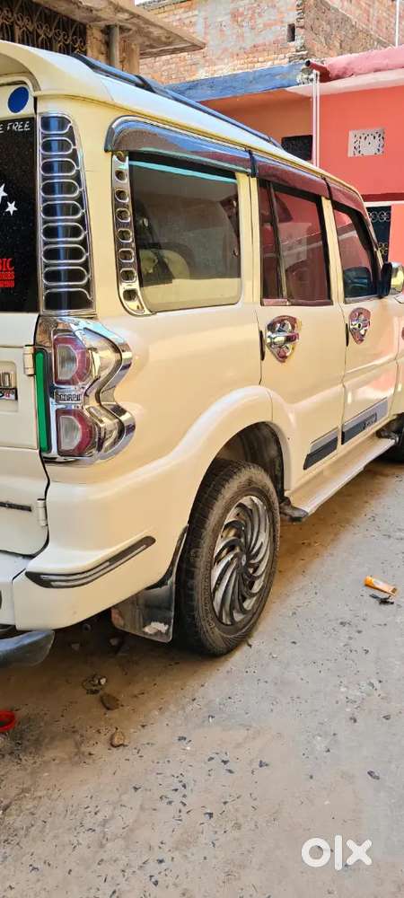 Mahindra Scorpio 1.99 S4 2017
