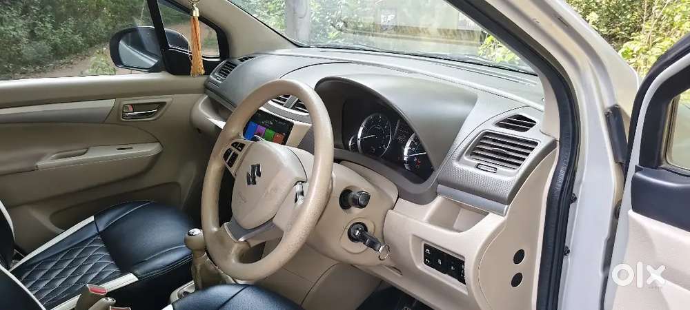 Maruti Suzuki Ertiga 2017shvs