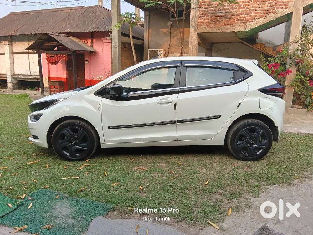 Tata Altroz 1.2 Xt, 2024, Petrol