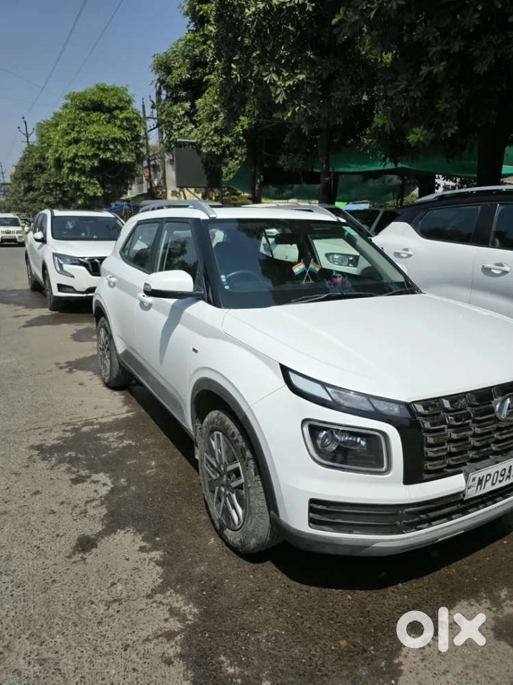 Hyundai Venue 1.0 S (o) Turbo Dct, 2025, Petrol