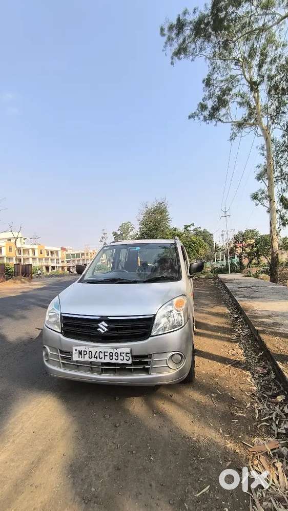 Wagonor Lxi 2010 Family Car