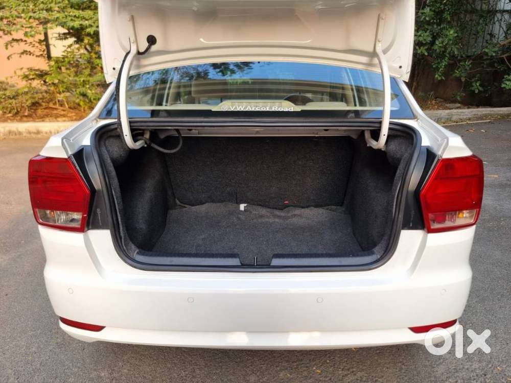 Volkswagen Ameo 1.5 Tdi Highline At 16 Alloy, 2017, Diesel