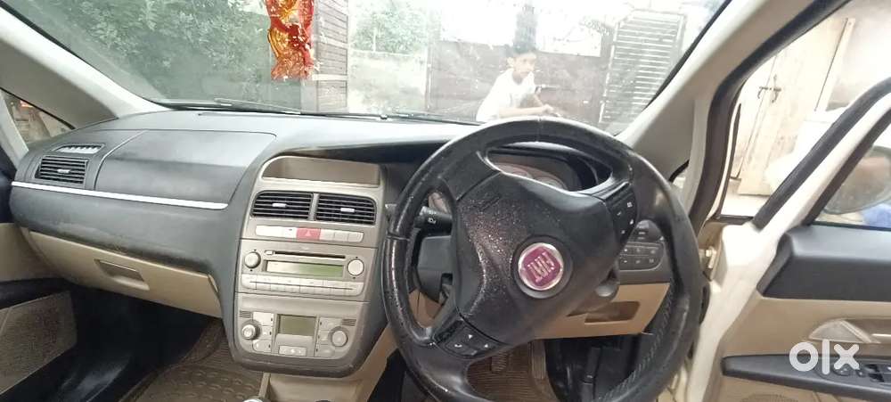 Fiat Linea 2010 Petrol Manual 82000 Km