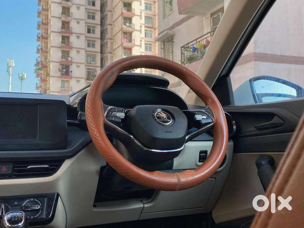 Skoda Slavia 1.0 Active Tsi, 2022, Petrol