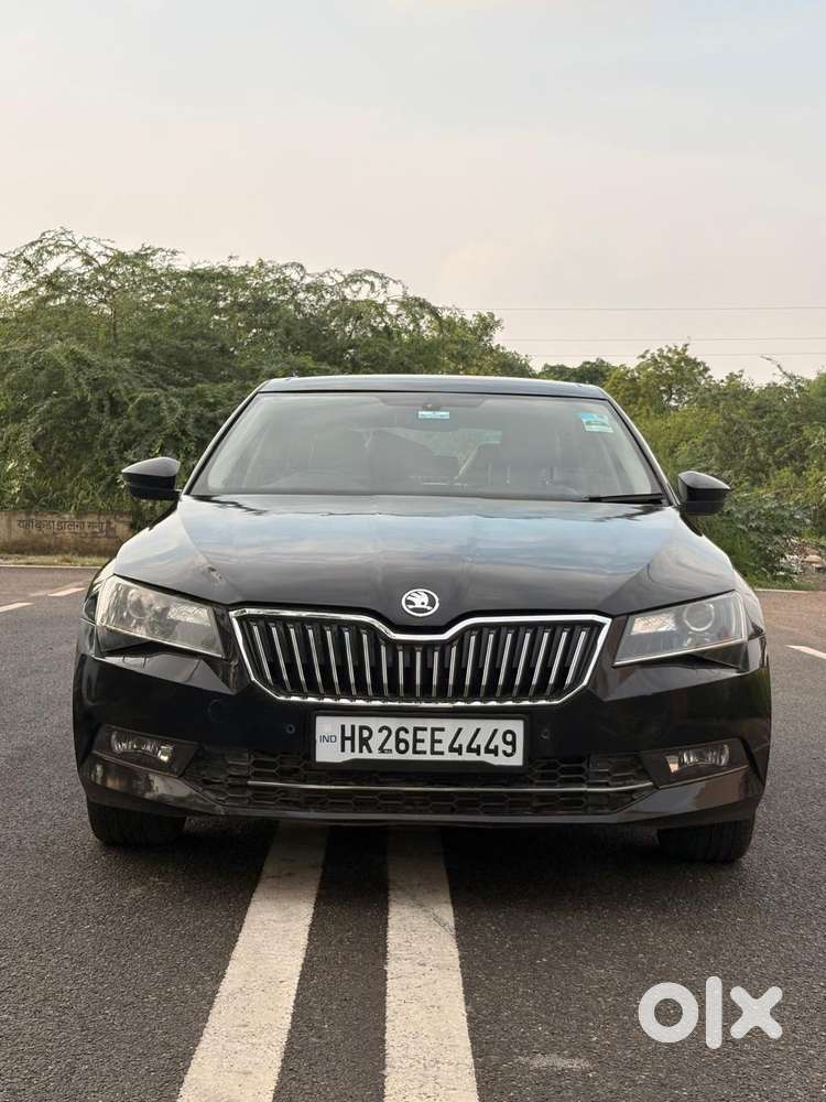 Skoda Superb Style 1.8 Tsi Mt, 2019, Petrol