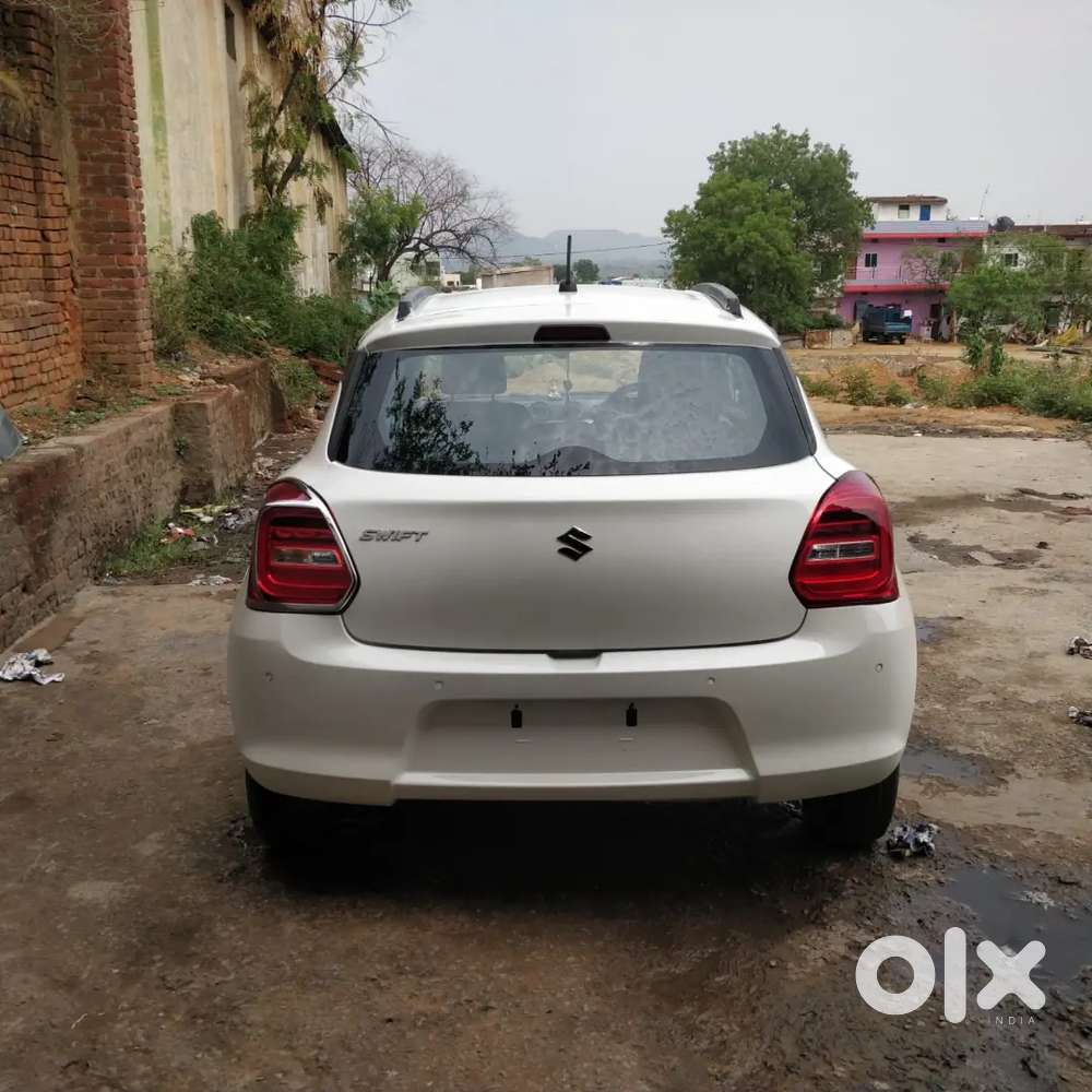 Maruti Swift Lxi 2018