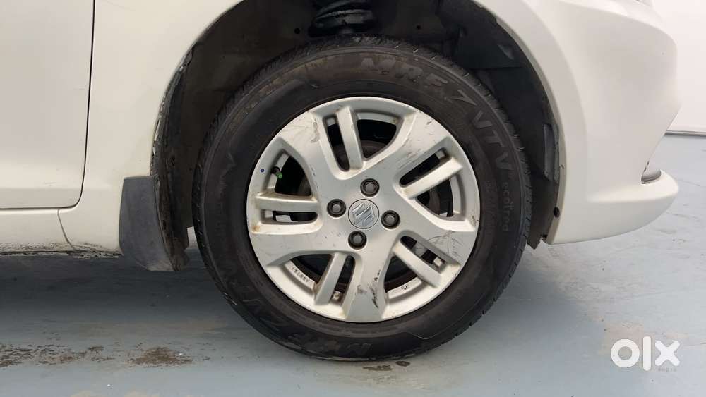 Maruti Suzuki Swift Dzire 1.2 Zxi, 2013, Petrol