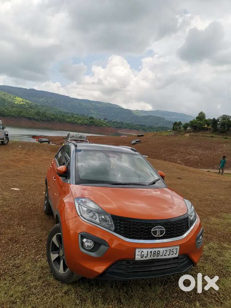 Tata Nexon Diesel Auto One Hand Driven