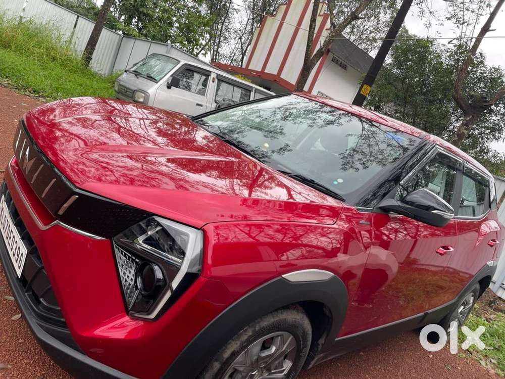 Mahindra Automatic Car 2024 Petrol Automatic