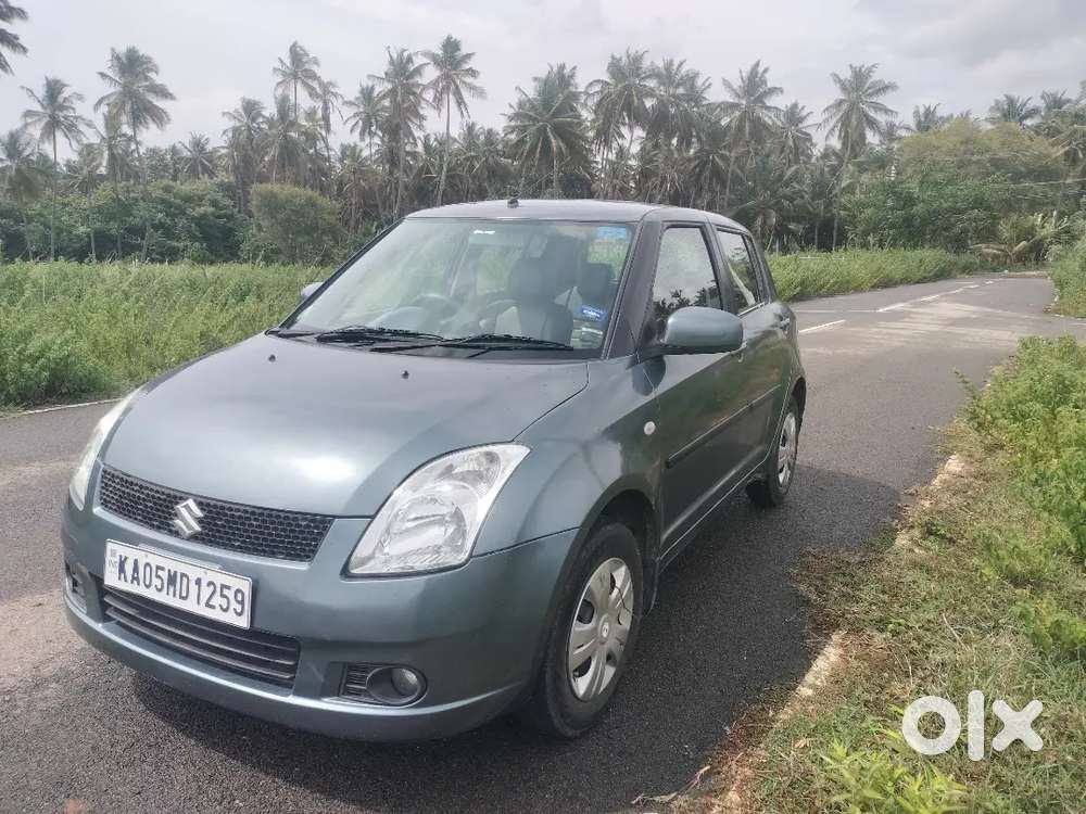 Maruti Suzuki Swift 2006 Petrol