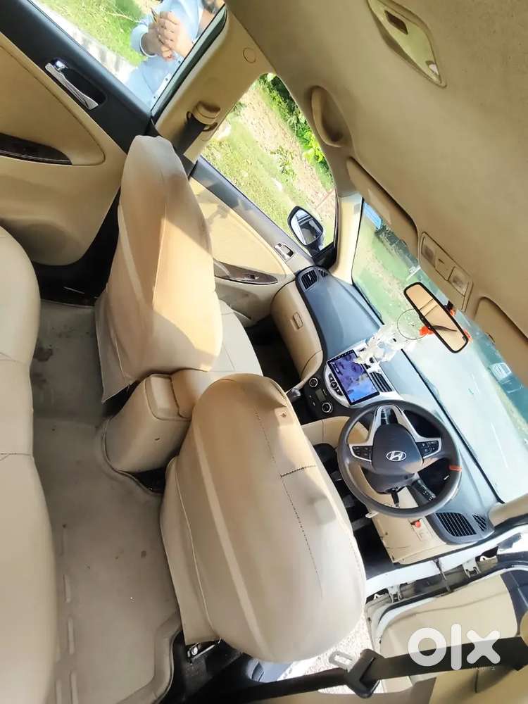 Hyundai Verna 2012 Manual