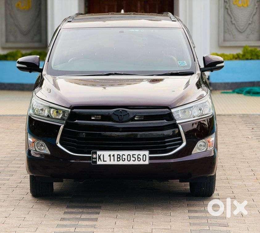 Toyota Innova Crysta 2.8 Gx At, 2017, Diesel