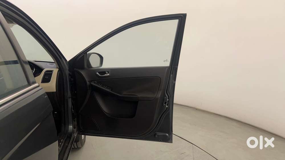 Tata Zest Revotron 1.2 Xt, 2015, Petrol