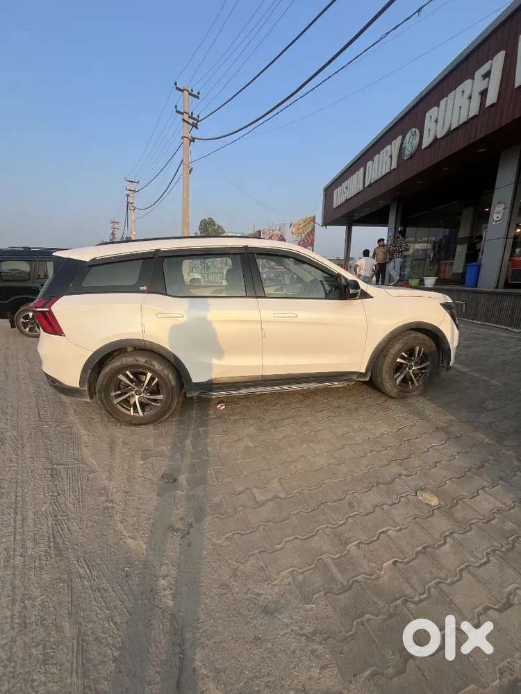 Mahindra Xuv700 2022 Diesel 85000 Km Driven