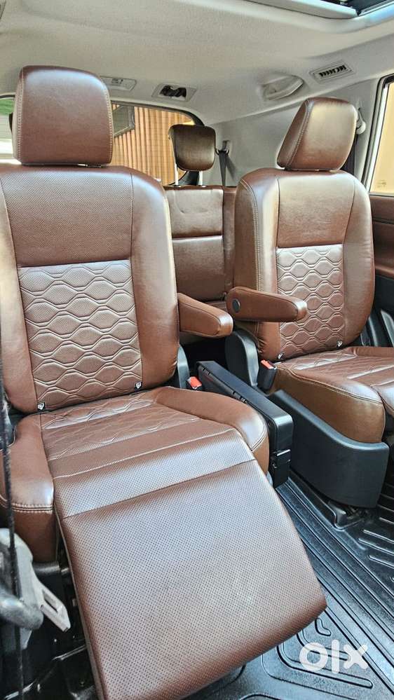 Toyota Innova Hycross 2.0 Zx (o) Hybrid 7 Str, 2024, Petrol