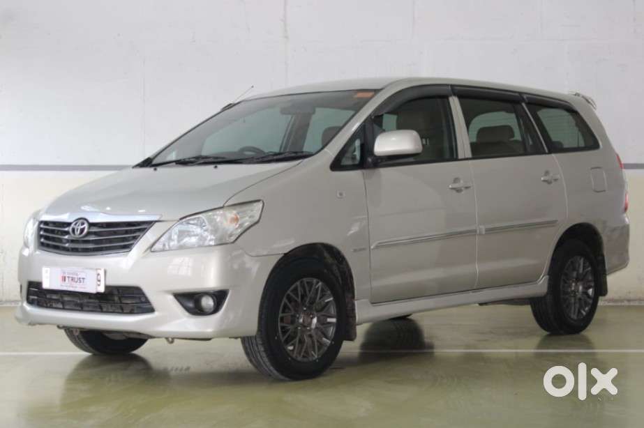 Toyota Innova 2.5 G (diesel) 8 Seater, 2012, Diesel