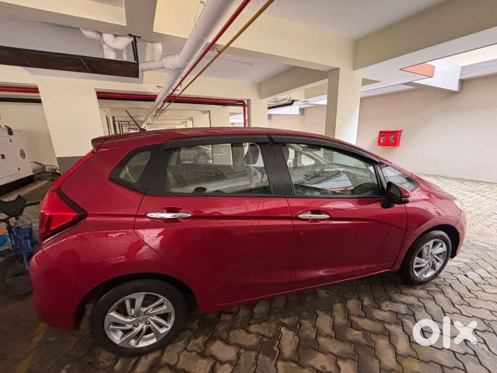 Honda Jazz Zx I-vtec 2021  28,970 Km  Single Owner