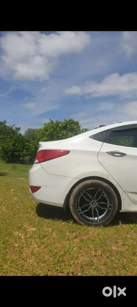 Hyundai Verna 2016 Petrol Well Maintained