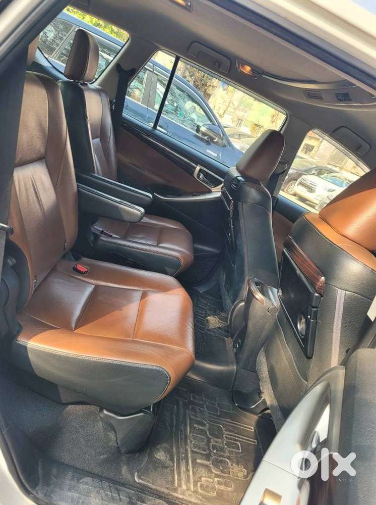 Toyota Innova Crysta 2.8z Automatic, 2017, Diesel