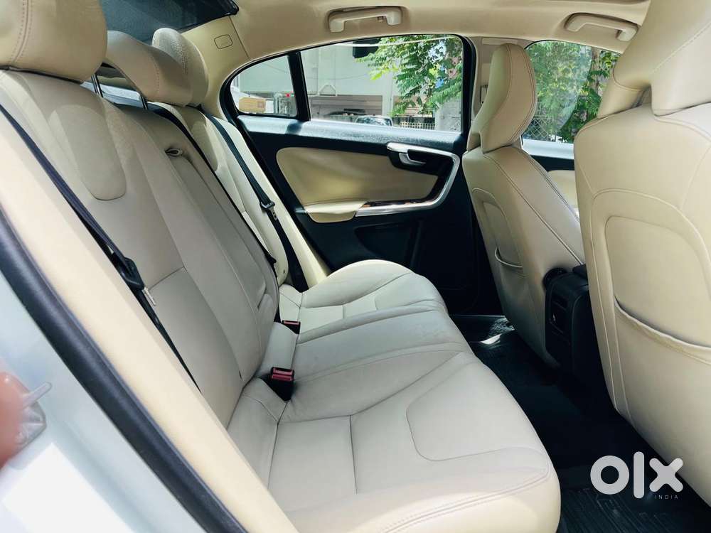 Volvo S60 D5 Inscription, 2015, Diesel