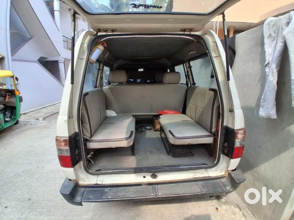 Toyota Qualis D2 2004
