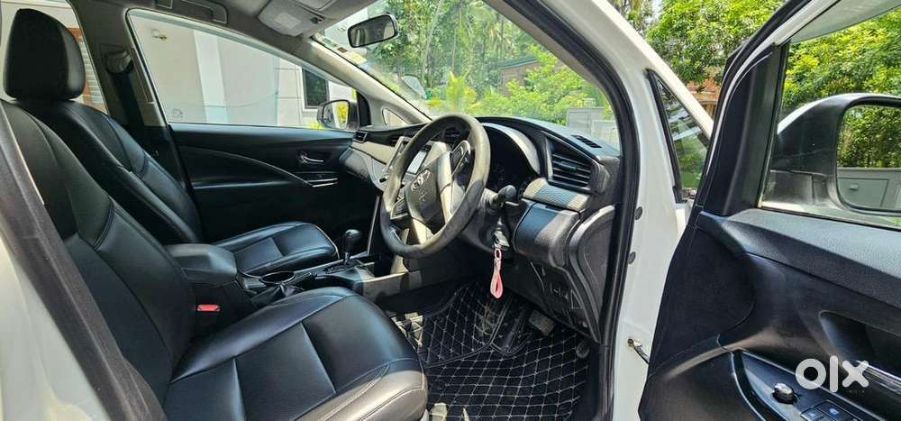Toyota Innova Crysta 2017 Diesel 95000 Km Driven