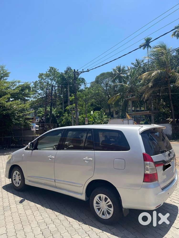Toyota Innova Diesel 2014