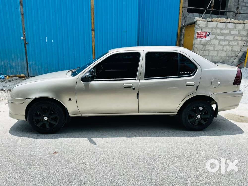 Ford Ikon 1.6 Zxi 2004