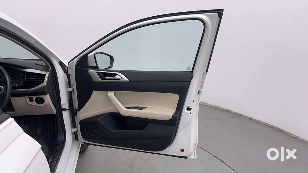 Volkswagen Virtus Highline Plus 1.0 Tsi At, 2023, Petrol
