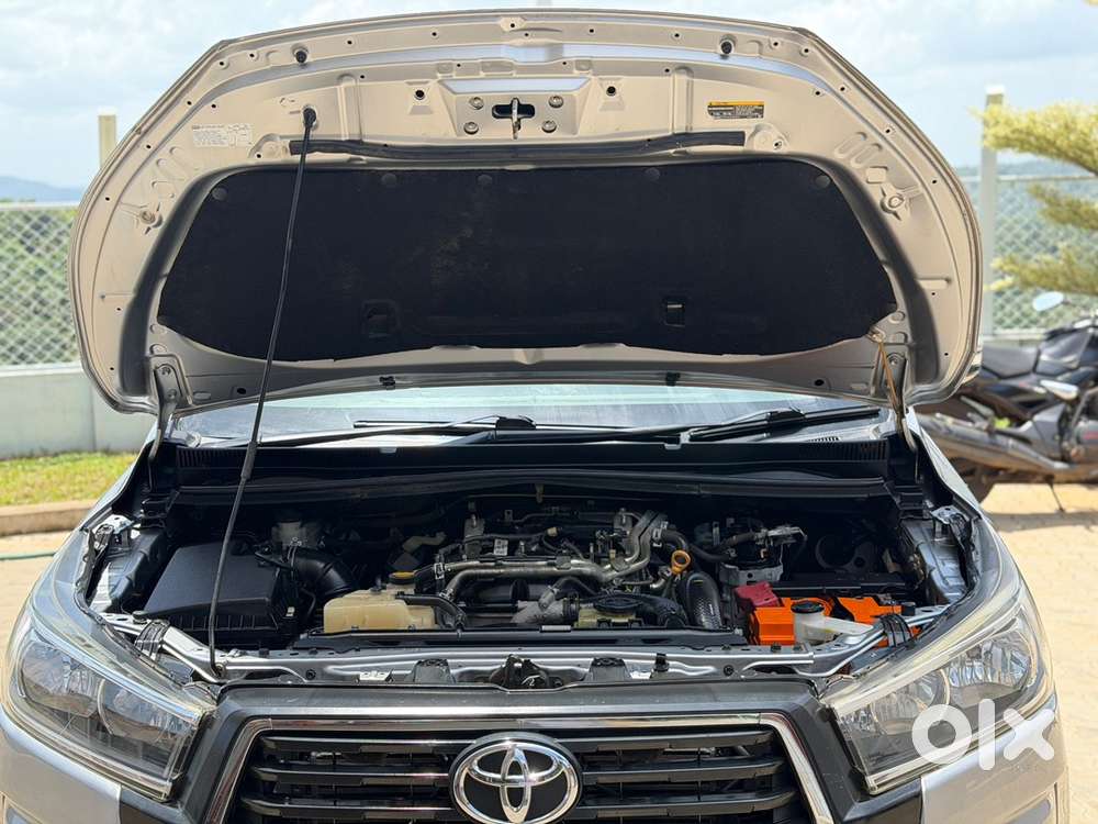 Toyota Innova Crysta Diesel 2016