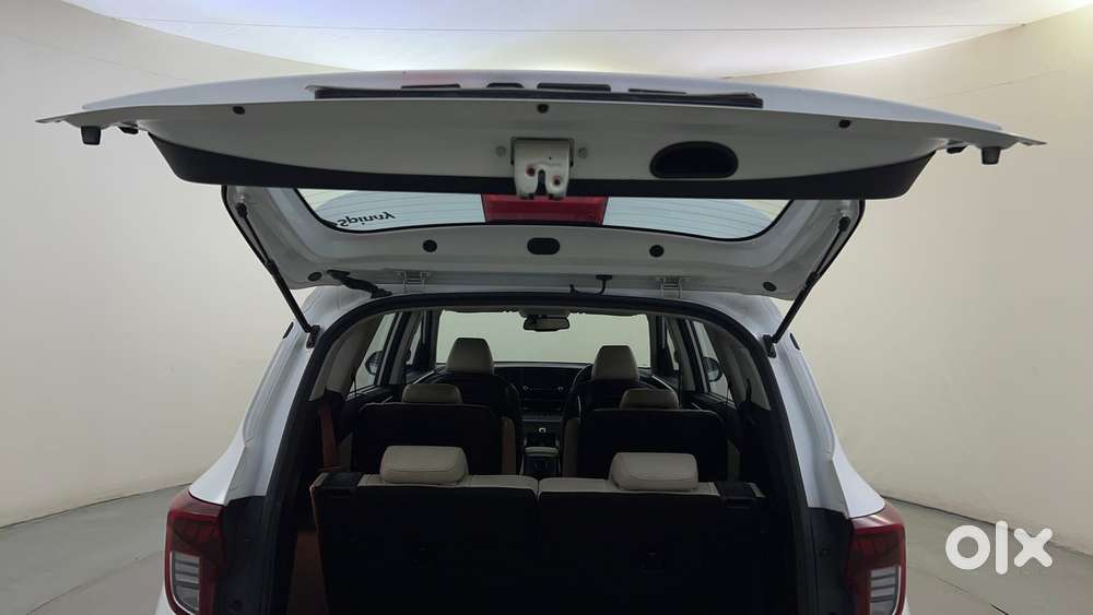 Kia Carens 1.4 Luxury Plus 6 Str, 2022, Petrol
