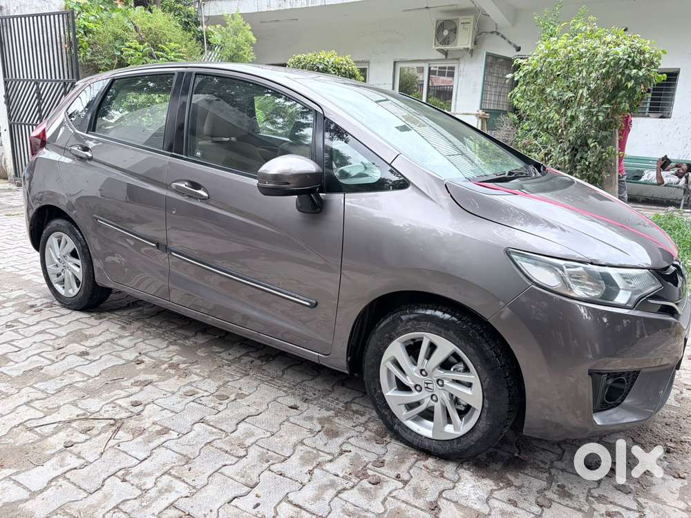 Honda Jazz V Automatic, 2016, Petrol