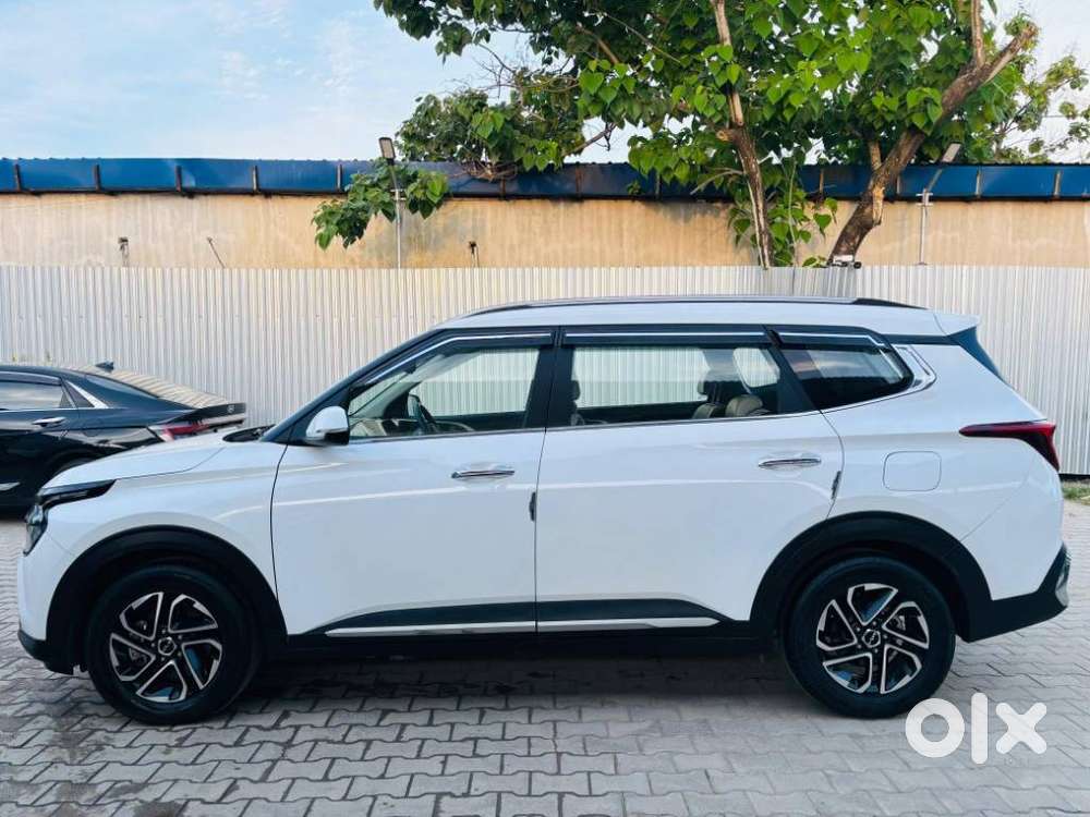 Kia Carens 1.4 Luxury Plus 6 Str, 2023, Petrol