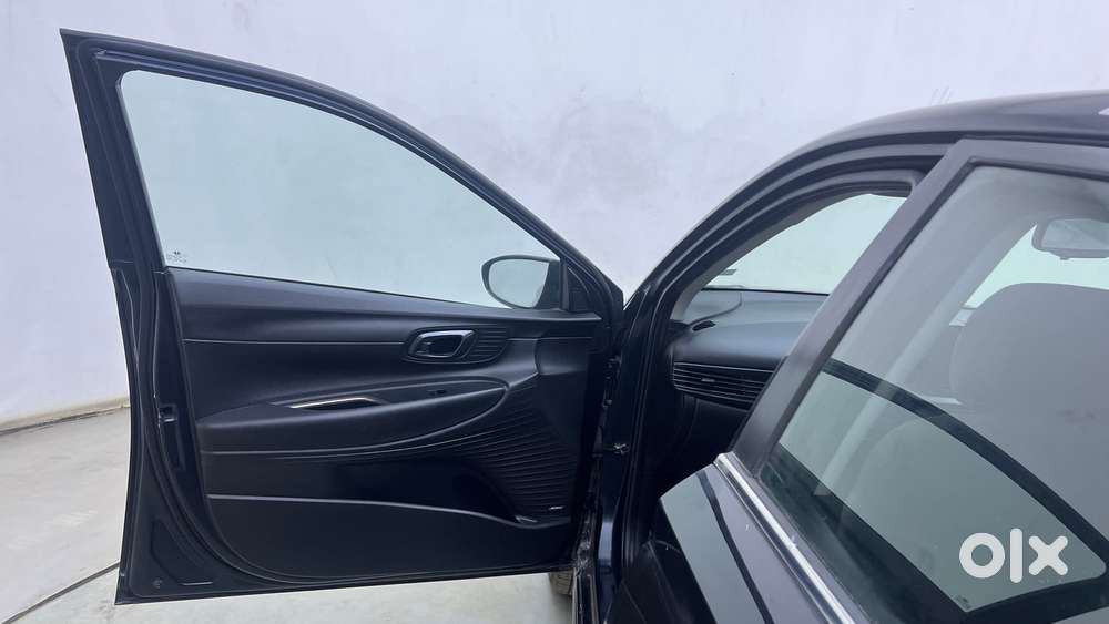 Hyundai I20 Asta (o) 1.2 Mt, 2023, Petrol
