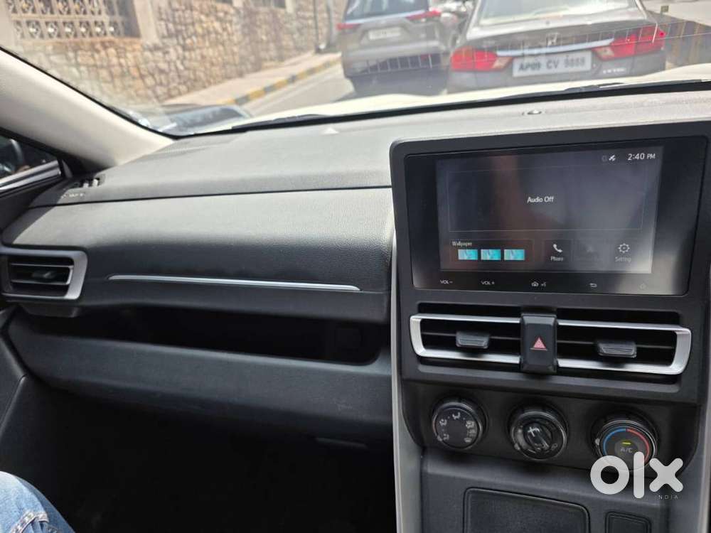 Toyota Innova Hycross 2023 Petrol Well Maintained