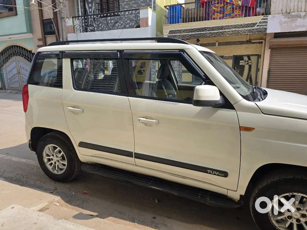 Mahindra Tuv 300 2015