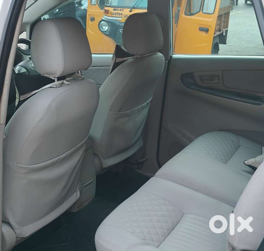 Toyota Innova 2.5 G (diesel) 8 Seater, 2012, Diesel