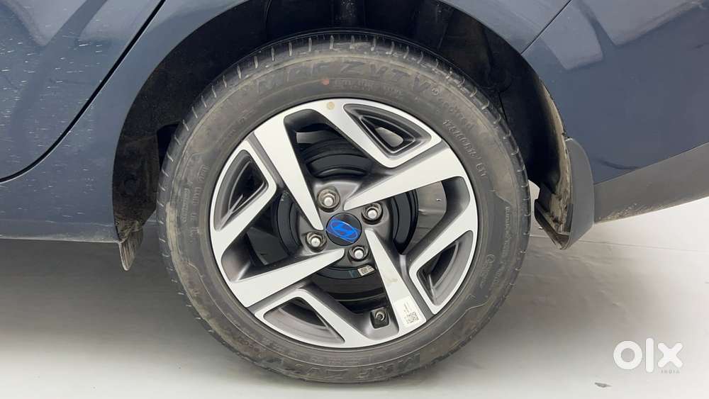 Hyundai Aura 1.2 Sx Cng, 2023, Cng & Hybrids