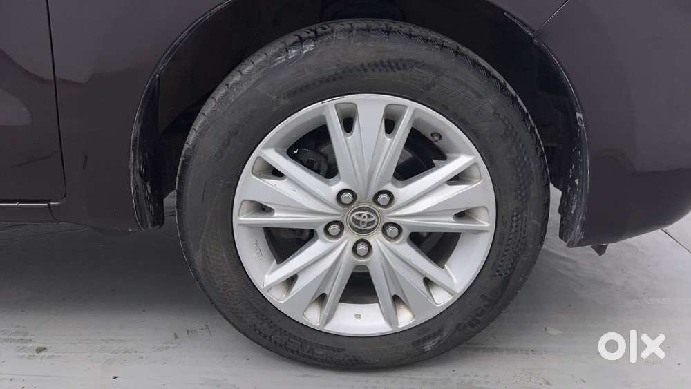 Toyota Innova Crysta [2020-ongoing] 2.4 Zx 7 Str, 2016, Diesel