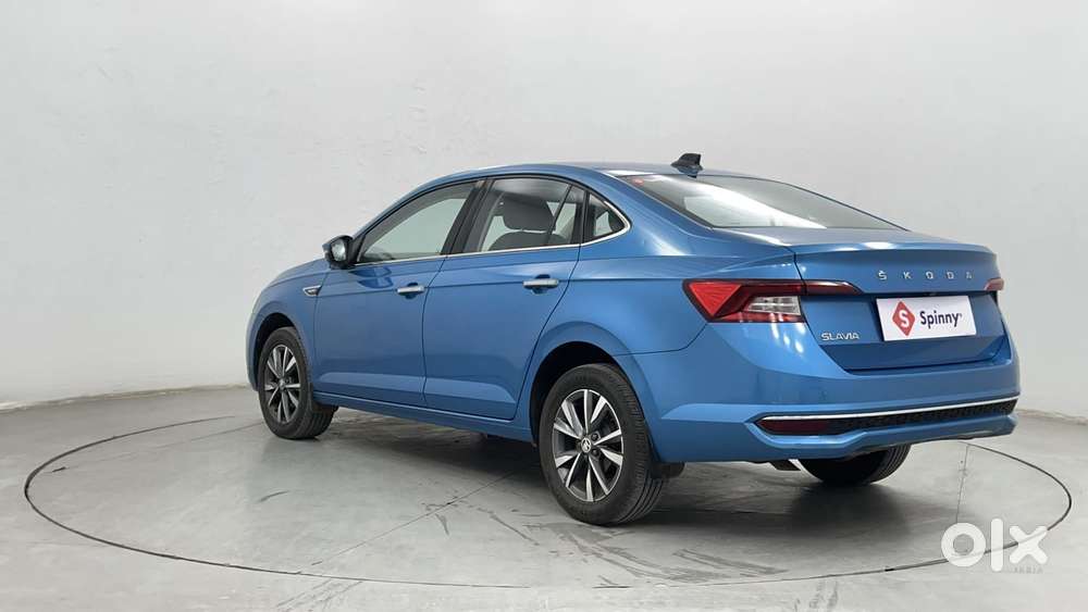 Skoda Slavia Style 1.0l Tsi At, 2023, Petrol