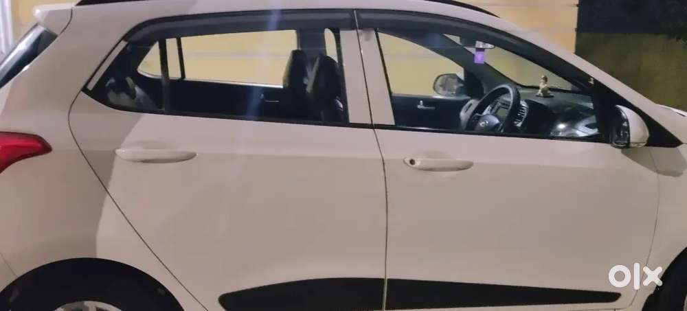 Hyundai Grand I10 Sportz November 2015