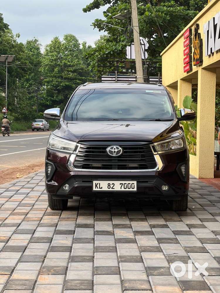 Toyota Innova Crysta 2022 Diesel 50000 Km Driven