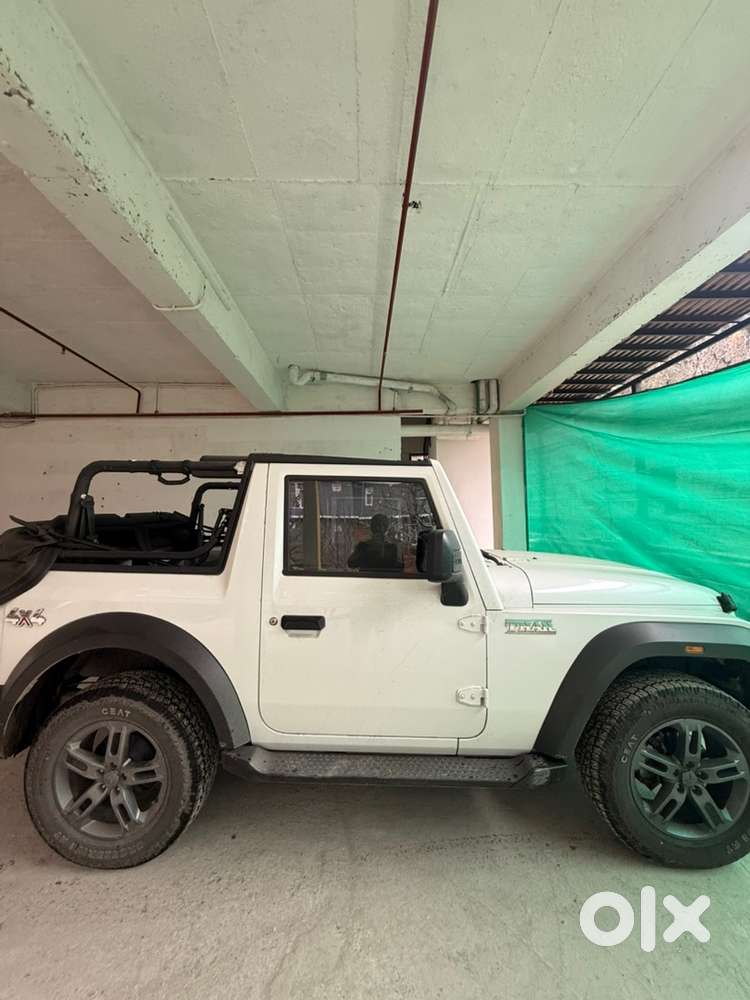 Convertible 4x4 Mahindra Thar 2024