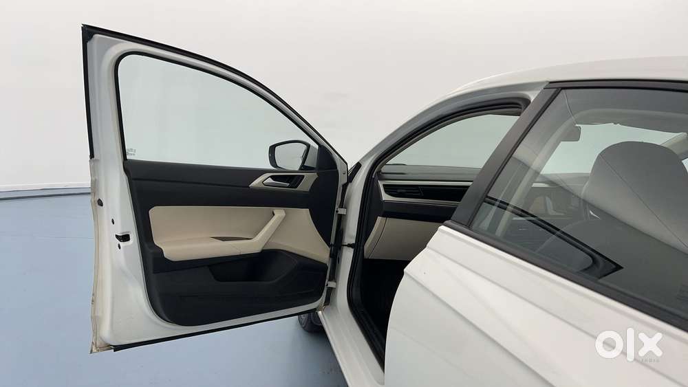 Volkswagen Virtus Highline Plus 1.0 Tsi At, 2022, Petrol