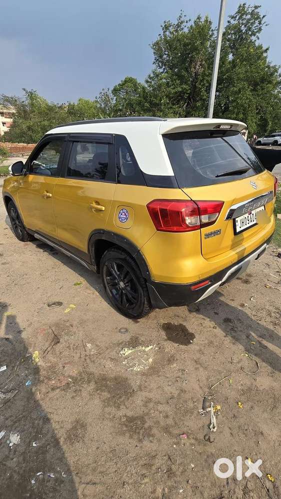 Maruti Suzuki Brezza 2016 Diesel 65812 Km Driven