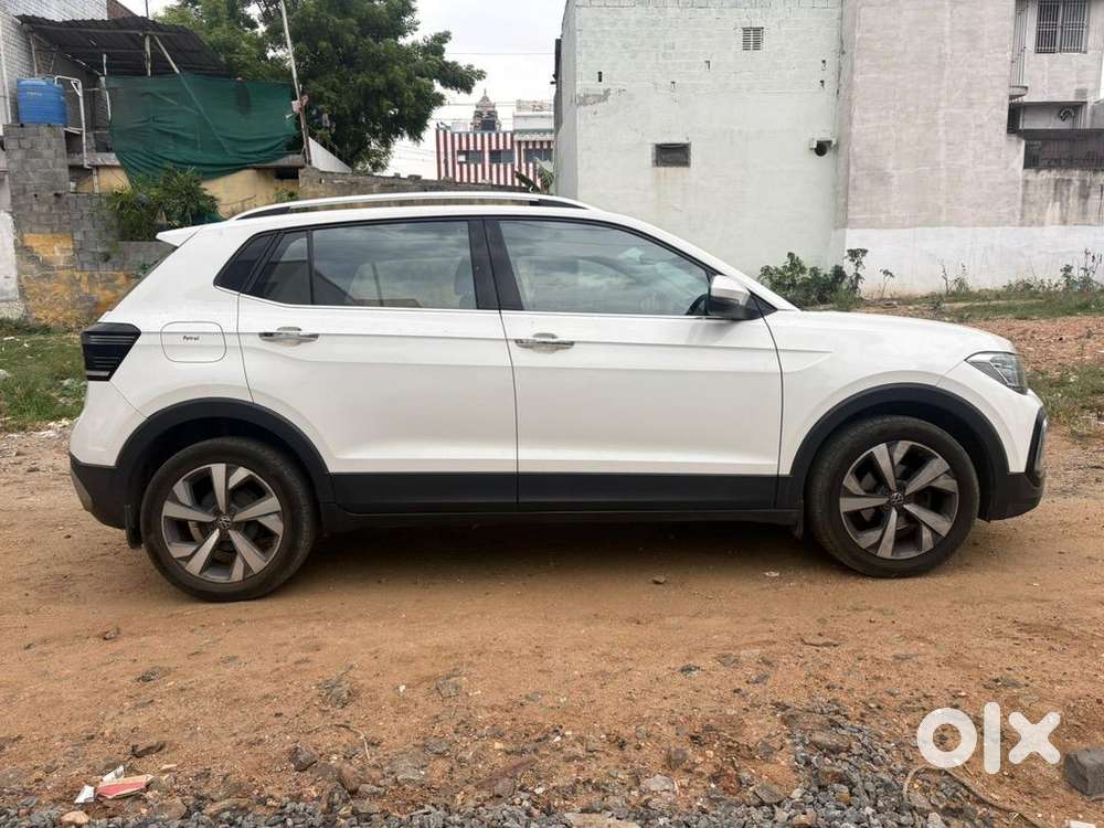 Volkswagen Taigun Topline At