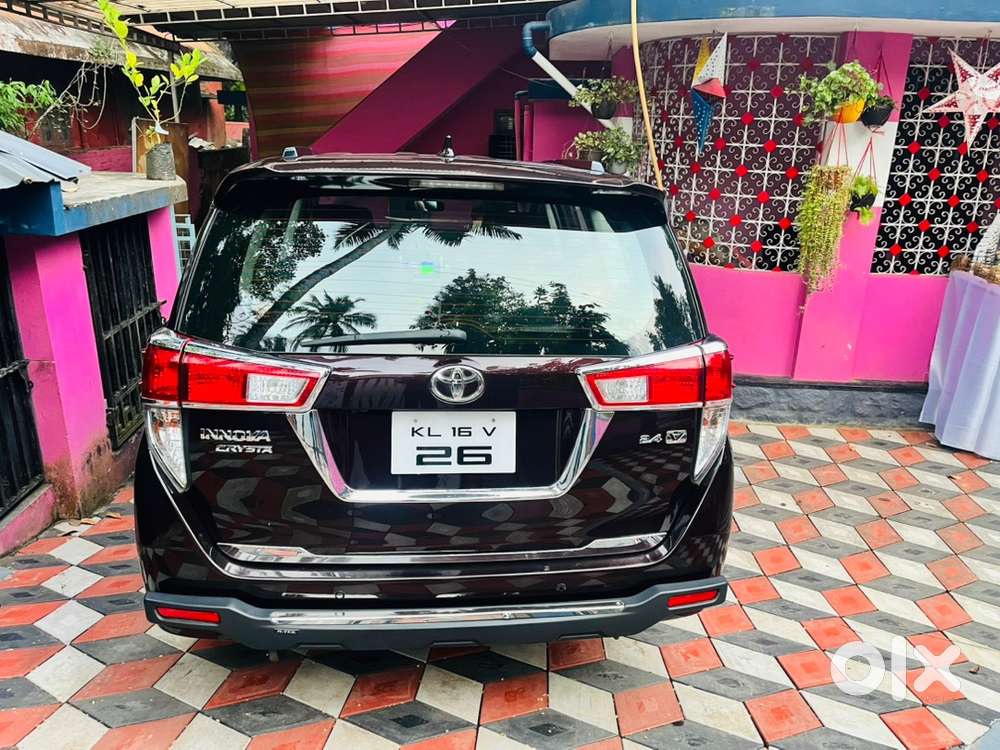 Toyota Innova Crysta 2018